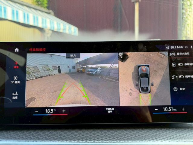 M Sport 原版件 配備~單記憶椅/ACC/盲點/無線充電座/HUD/換檔撥片/環景/電尾門 (北安店)  第10張相片