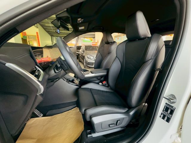 M Sport 原版件 配備~雙電動椅/ACC/車道維持/環景/盲點/HUD/無線充電座/電尾門 (北安店)  第3張相片