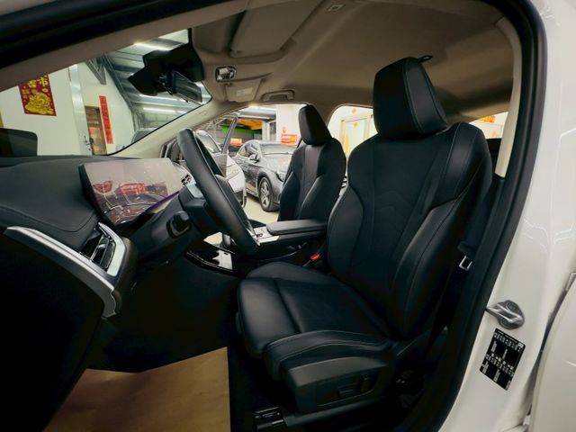 原版件 原廠保養 雙電動椅/ACC/盲點/HUD/Apple CarPlay/環景/AR擴增實境/電尾門 (北安店)  第3張相片