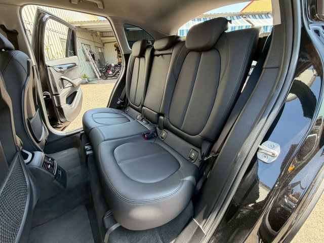 領航版 配備~I-KEY/盲點/抬頭顯示器/電尾門/雙電動座椅/CARPLAY/倒車顯影/摸門/LED頭燈 (北安店)  第5張相片