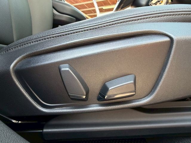 領航版 配備~I-KEY/盲點/抬頭顯示器/電尾門/雙電動座椅/CARPLAY/倒車顯影/摸門/LED頭燈 (北安店)  第15張相片