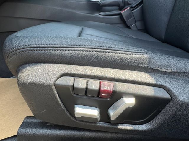 2016年式 ~配備~I-KEY/單記憶椅/雙電動椅/倒車顯影/LED頭燈 認證車 可全貸 (北安店)  第13張相片