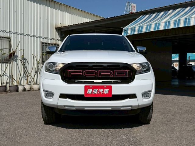 稀有單廂半座艙 4X4 TURBO 原版件 原廠保養  全速域輔助煞停系統 車道偏移輔助 (北安店)  第2張相片