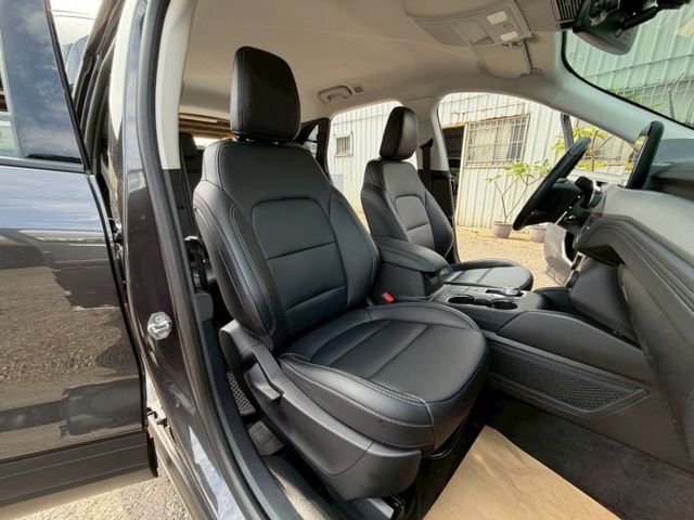 原版件 原廠保養 配備~單電動椅/ACC/Apple CarPlay/盲點/車道偏移/倒車顯影 (北安店)  第6張相片