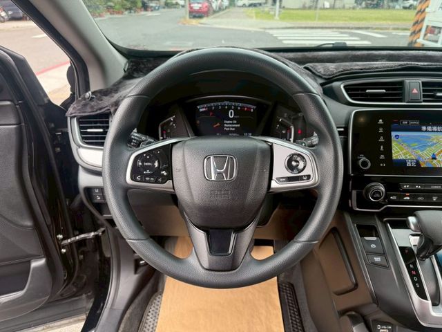 VTI-S 原鈑件 ACC/無線充電座/換檔撥片/Apple CarPlay/盲點/車道偏移/電尾門 (海佃店)  第9張相片