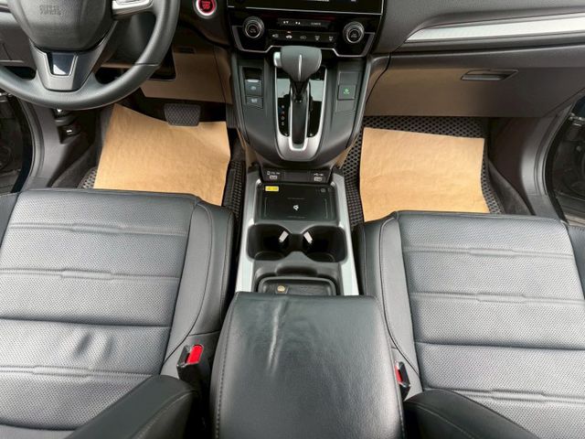 VTI-S 原鈑件 ACC/無線充電座/換檔撥片/Apple CarPlay/盲點/車道偏移/電尾門 (海佃店)  第13張相片