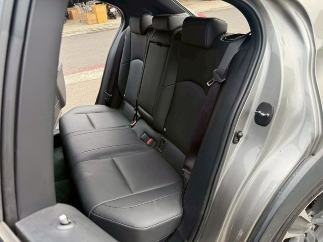 菁英Plus 原廠保養 配備~雙電動椅/倒車顯影/ACC/盲點/Apple CarPlay/車道偏移 (海佃店)  第5張相片