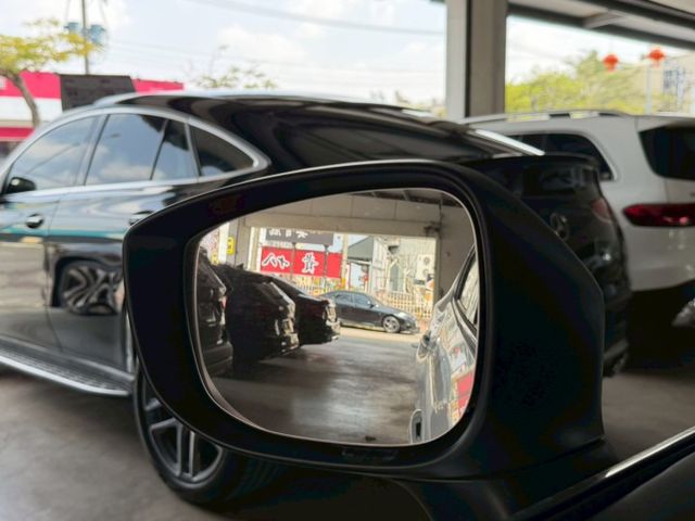 20S Touring 原廠保養 原版件 單電動椅/ACC/環景/HUD/HK音響/CarPlay/無線充電座(北安店)  第17張相片