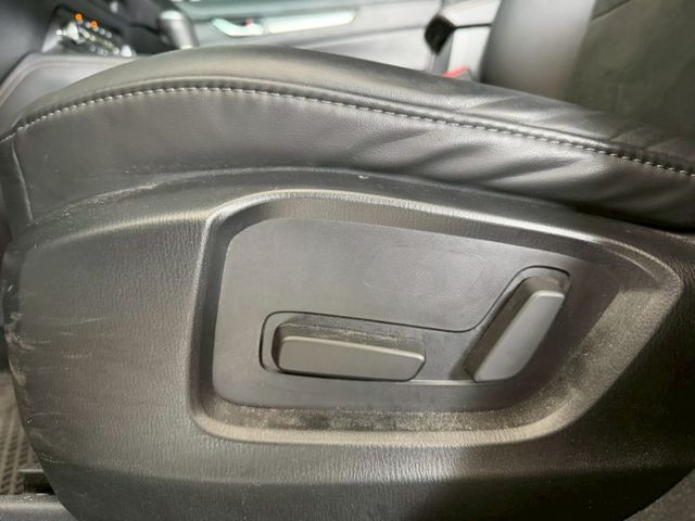20S Touring 原廠保養 原版件 單電動椅/ACC/環景/HUD/HK音響/CarPlay/無線充電座(北安店)  第18張相片