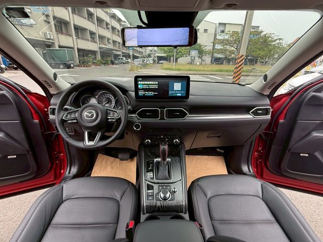 配備~單電動椅/ACC/HUD/BOSE音響/Apple CarPlay/盲點/環景/電尾門 (海佃店)  第8張相片