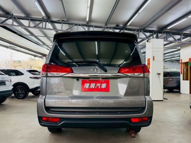 精緻型 原版件 配備~定速/電動後視鏡/循跡防滑/胎壓偵測/方向盤音響控制 (海佃店)  第18張相片