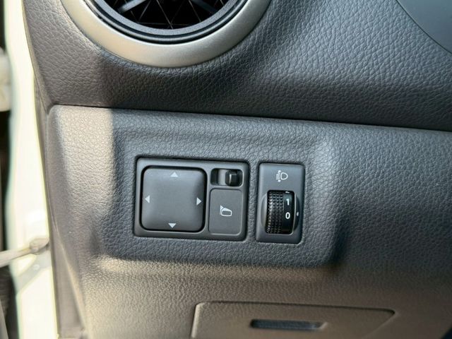 原版件 原廠保養 配備~倒車顯影/導航/HUD/胎壓偵測/數位電視/高低可調大燈 (北安店)  第14張相片