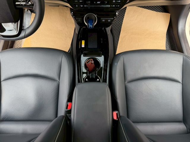 PHV旗艦版 原版件 原廠保養 ACC/無線充電座/CarPlay/自動停車輔助/盲點/車道偏移 (北安店)  第12張相片