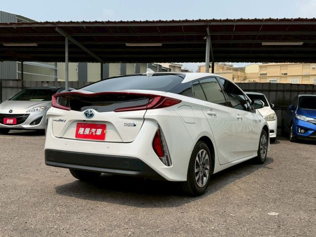PHV旗艦版 原版件 原廠保養 ACC/無線充電座/CarPlay/自動停車輔助/盲點/車道偏移 (北安店)  第19張相片