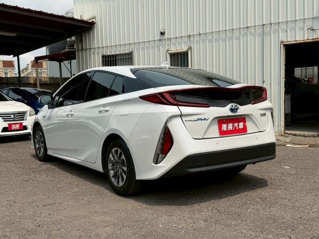 PHV旗艦版 原版件 原廠保養 ACC/無線充電座/CarPlay/自動停車輔助/盲點/車道偏移 (北安店)  第20張相片