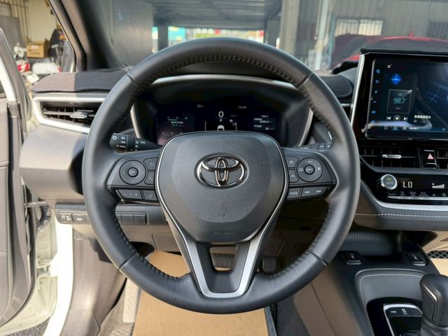 旗艦版 原版件 配備~單電動椅/ACC/盲點/環景/換檔撥片/HUD/車道偏移 (北安店)  第9張相片