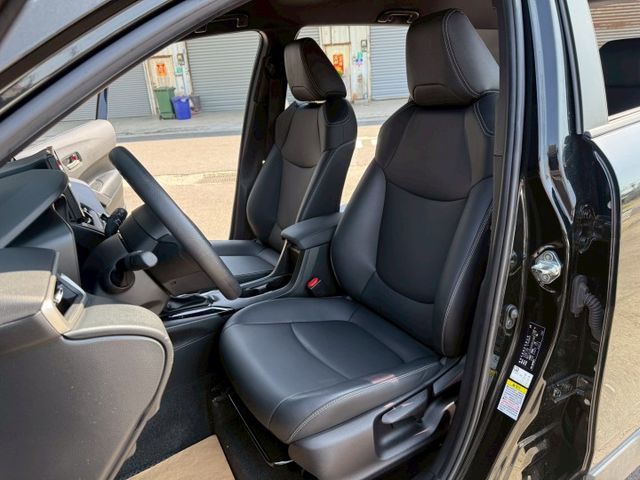 豪華版 原廠保固 原版件 配備~I-KEY/ACC/Apple CarPlay/倒車顯影/胎壓偵測 (海佃店)  第4張相片