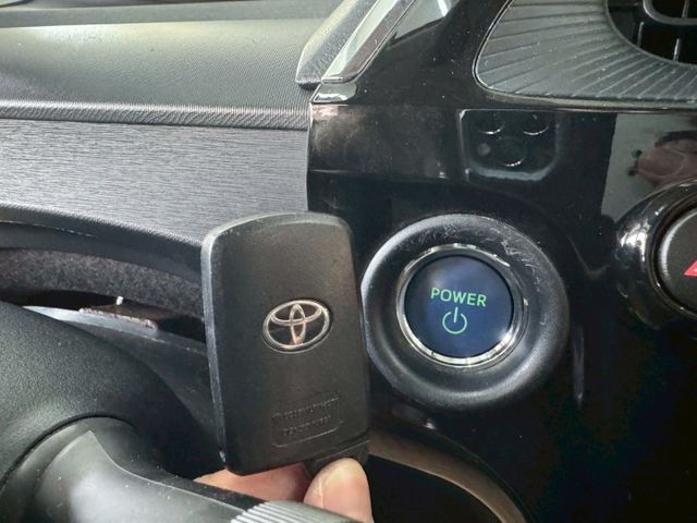 市區代步省油小車 配備~I-KEY/摸門/定速/快撥/盲點/電動後視鏡/防滑/胎壓 (北安店)  第12張相片