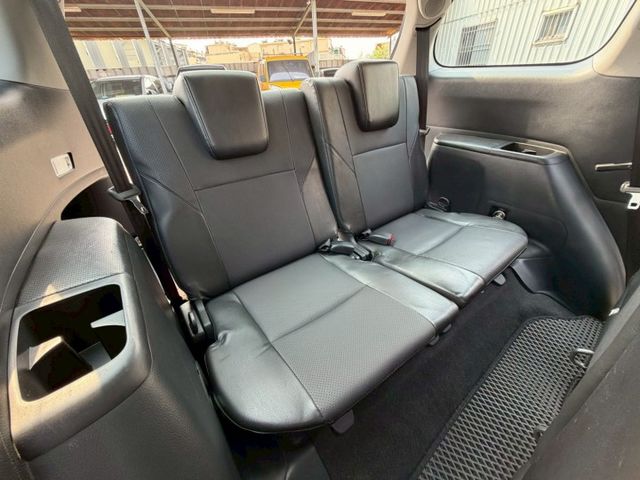 7人座休旅 原版件 配備~倒車顯影/電動後視鏡/恆溫空調/藍芽/高低可調大燈 (海佃店)  第8張相片