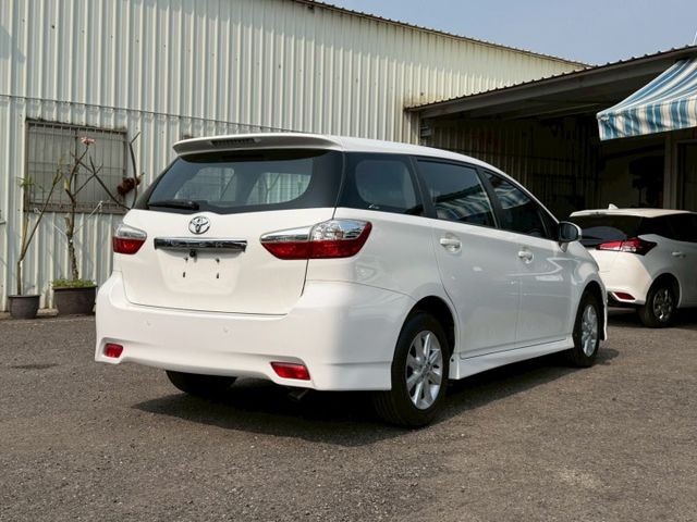 7人座休旅 原版件 配備~倒車顯影/電動後視鏡/恆溫空調/藍芽/高低可調大燈 (海佃店)  第18張相片