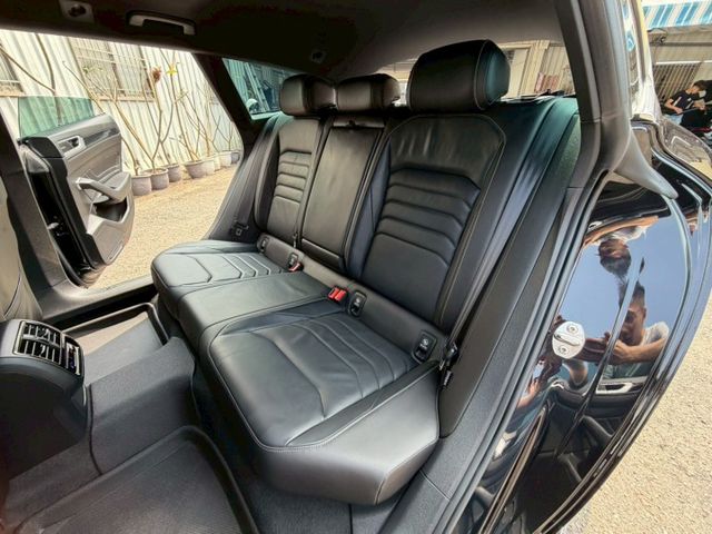 430TSI R-Line Performance 配備~天窗/ACC/HUD/環景/單記憶椅/HK音響 (北安店)  第4張相片
