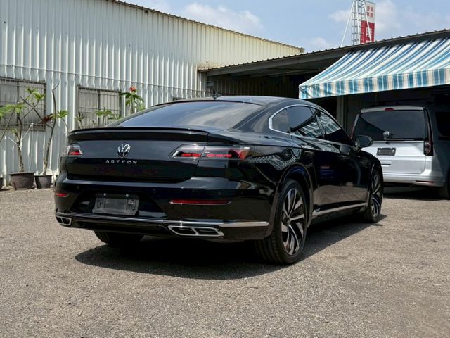 330TSI R-Line 原版件 配備~天窗/雙電動椅/換檔撥片/車道維持/自動停車/電尾門 (北安店)  第19張相片