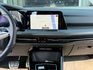 R-Line 原版件 原廠保固 配備~天窗/ACC/無線充電座/HK音響/HUD/電尾門 (海佃店)  第9張縮圖