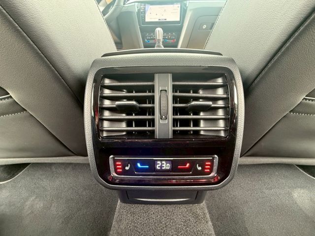 原版件 雙電動椅/4電熱椅/Apple CarPlay/環景/ACC/HUD/無線充電板/車道維持/自動停車 (海佃店)  第14張相片