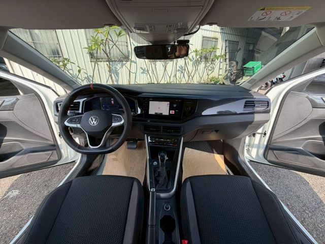 230 TSI LIFE 原版件 ACC/Apple CarPlay/車道偏移/無線充電板/LED頭燈 (北安店)  第8張相片