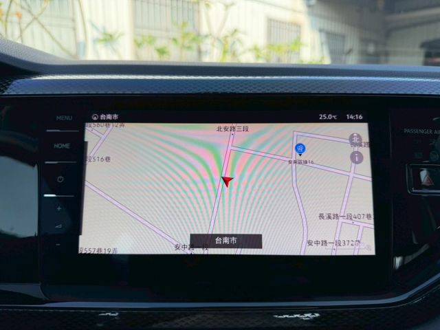 230 TSI LIFE 原版件 ACC/Apple CarPlay/車道偏移/無線充電板/LED頭燈 (北安店)  第13張相片