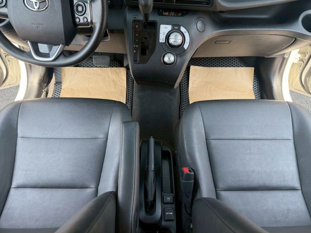 豪華版 配備~I-KEY/摸門/定速/恆溫空調/車道偏移/循跡防滑 (北安店)  第13張相片
