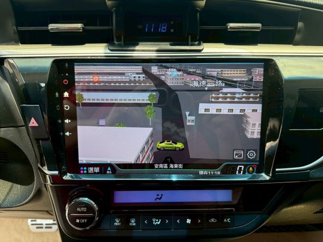 原版件 E版 配備~定速/倒車顯影/導航/電動後視鏡/恆溫空調/方向盤音響控制 (海佃店)  第11張相片