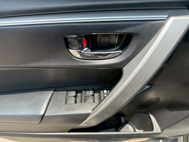 原版件 E版 配備~定速/倒車顯影/導航/電動後視鏡/恆溫空調/方向盤音響控制 (海佃店)  第14張相片