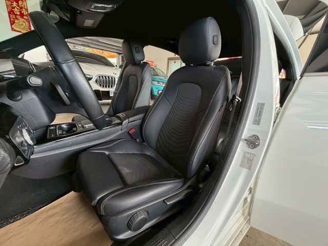 摘星版 配備~I-KEY/定速/換檔撥片/Apple CarPlay/盲點/倒車顯影/LED頭燈 (北安店)  第4張相片