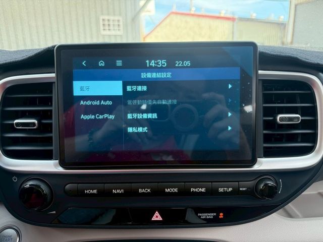 GLC版 原廠保固 配備~ACC/環景/車道維持/盲點/HUD/無線充電座/Apple CarPlay (海佃店)  第11張相片