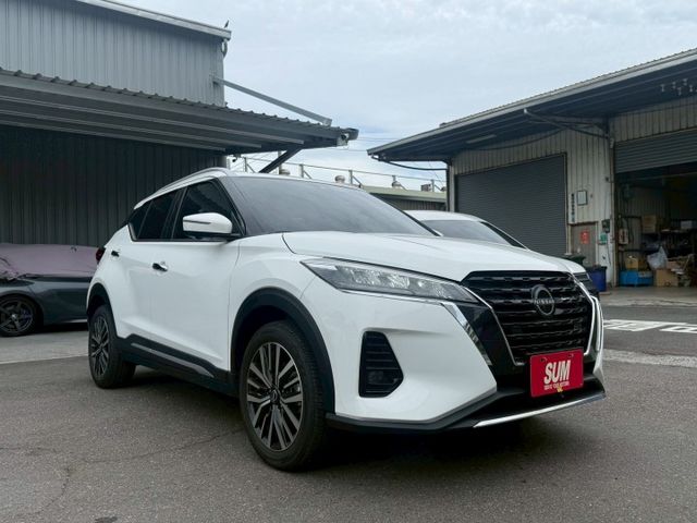 旗艦版 原版件 原廠保固 配備~I-KEY/ACC/Apple CarPlay/環景/盲點/導航 (海佃店)  第3張相片