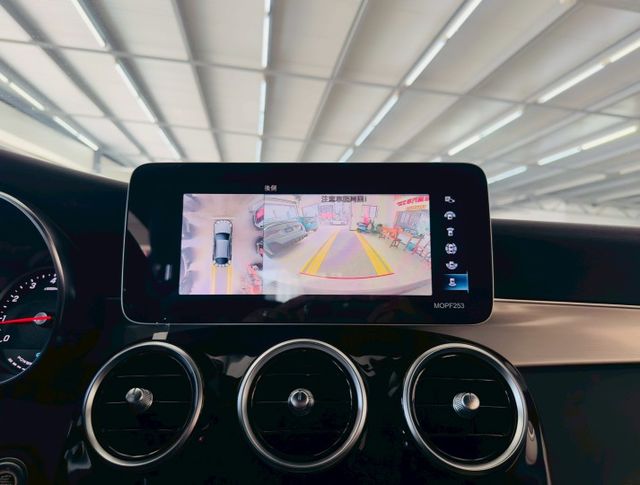 4MATIC COUPE 原版件 雙記憶椅/ACC/盲點/換檔撥片/Apple CarPlay/電尾門 (北安店)  第9張相片