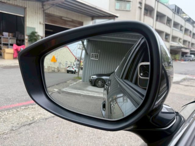 原版件 配備~單記憶椅/ACC/換檔撥片/車道偏移/Bose音響/環景/盲點/HUD (海佃店)  第17張相片