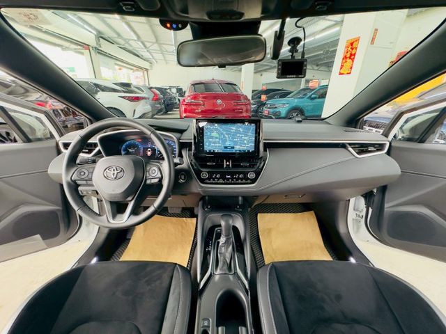旗艦版 只跑8千公里 原版件 雙電動椅/ACC/換檔撥片/環景/車道偏移/HUD (北安店)  第7張相片