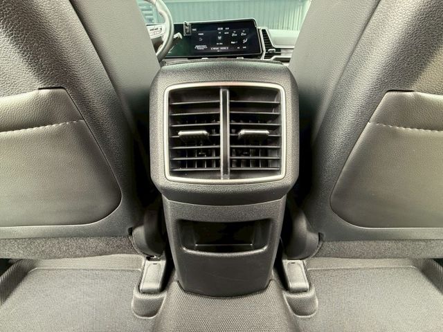 X-LINE版-原鈑件/雙電動加熱通風椅/後加熱椅/ACC/HK音響/氣氛燈/CARPLAY/電尾門/車道偏移(海佃店)  第19張相片