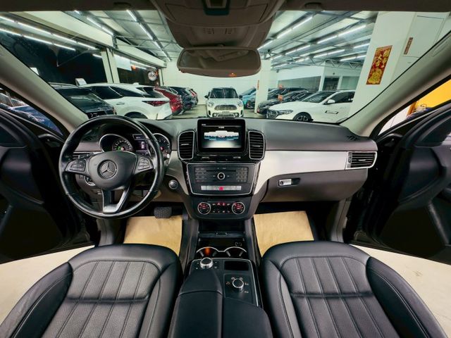 總代理/全車原鈑件/LED頭燈/雙電椅/電尾門/天窗/盲點/IKEY(北安店)  第8張相片