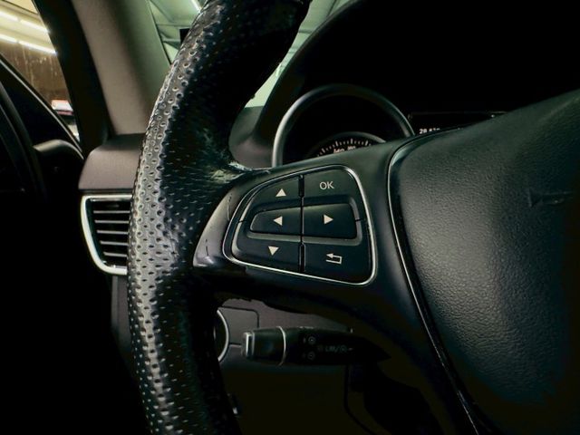 總代理/全車原鈑件/LED頭燈/雙電椅/電尾門/天窗/盲點/IKEY(北安店)  第10張相片