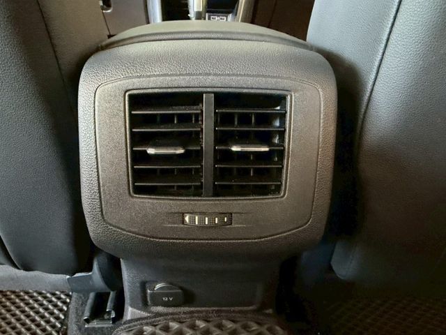 原版件 原廠保固 配備~雙電熱椅/ACC/倒車顯影/車道偏移/盲點/電尾門/Apple CarPlay (北安店)  第13張相片