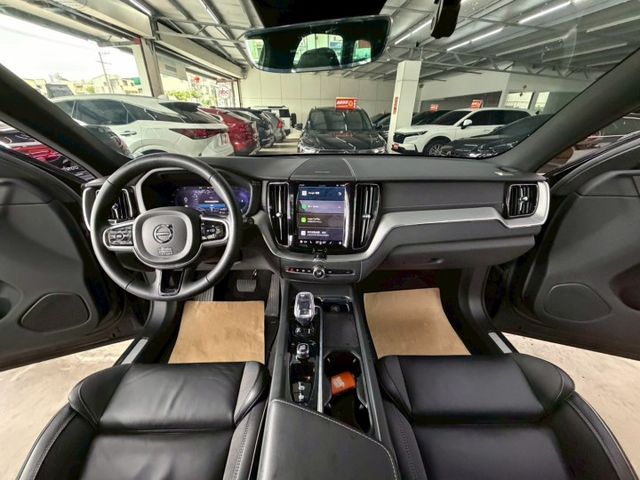 B5 AWD 原版件 配備~全景天窗/環景/HUD/氣壓懸吊/無線充電座/雙記憶椅 (北安店)  第8張相片
