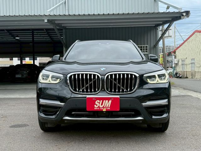 21年式~原版件 天窗/雙電動椅/單記憶椅/Apple CarPlay/HUD/無線充電板/HK音響 (海佃店)  第2張相片