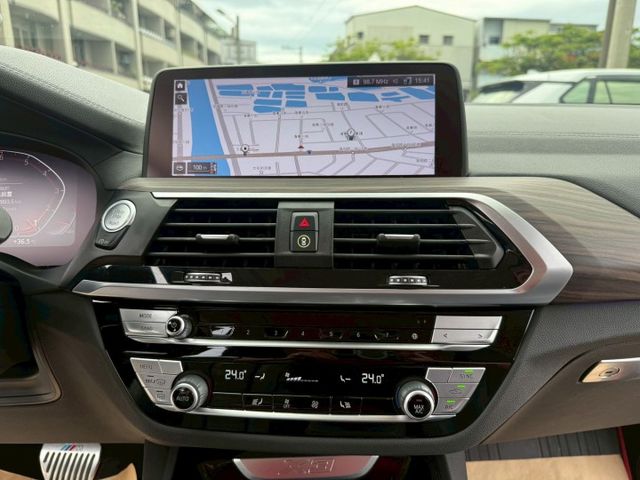 21年式~原版件 天窗/雙電動椅/單記憶椅/Apple CarPlay/HUD/無線充電板/HK音響 (海佃店)  第10張相片