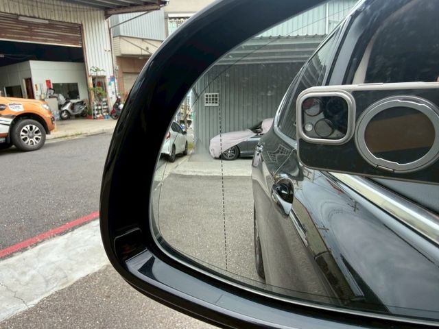 21年式~原版件 天窗/雙電動椅/單記憶椅/Apple CarPlay/HUD/無線充電板/HK音響 (海佃店)  第15張相片