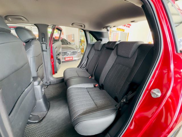 油電 原版件 原廠保固 配備~I-KEY/ACC/環景/Apple CarPlay/盲點/LED頭燈 (北安店)  第5張相片