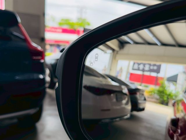油電 原版件 原廠保固 配備~I-KEY/ACC/環景/Apple CarPlay/盲點/LED頭燈 (北安店)  第18張相片