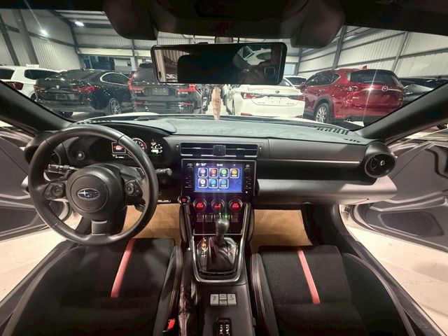 原版件 配備~I-KEY/ACC/換檔撥片/車道偏移/Apple CarPlay/雙電熱椅/盲點/倒車顯影 (海佃店)  第6張相片